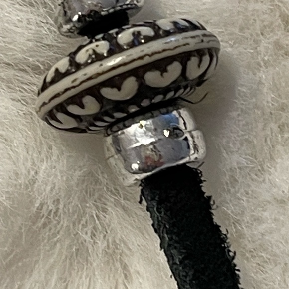 Extra long ( 10 inch) black leather wrap around tube w/ beads and clip - Picture 7 of 9